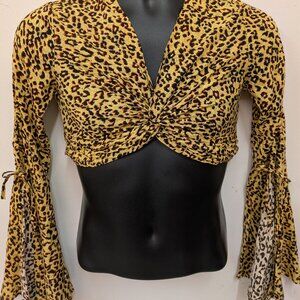 Fashion Nova Leopard Print Twist Front Tie Sleeve Crop Top Juniors Size XS NWT
